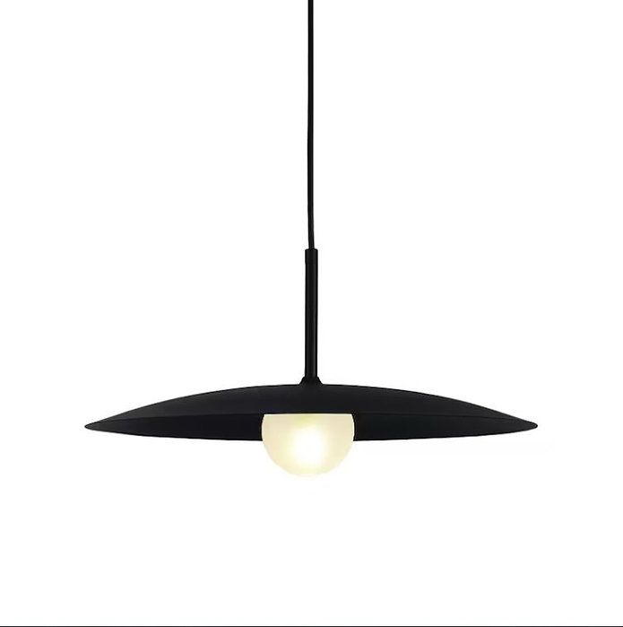 Φωτογραφία από LIAPI PENDANT